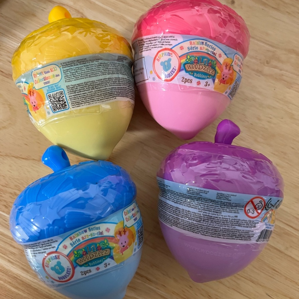 New lot of 4 lil woodzeez bobbleez rainbow series